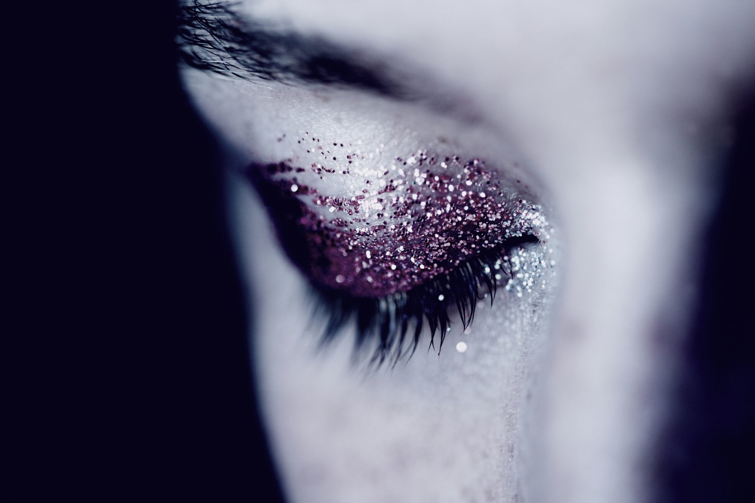 Shimmer Eyeshadow Palette: The Ultimate Guide to Sparkling Eyes