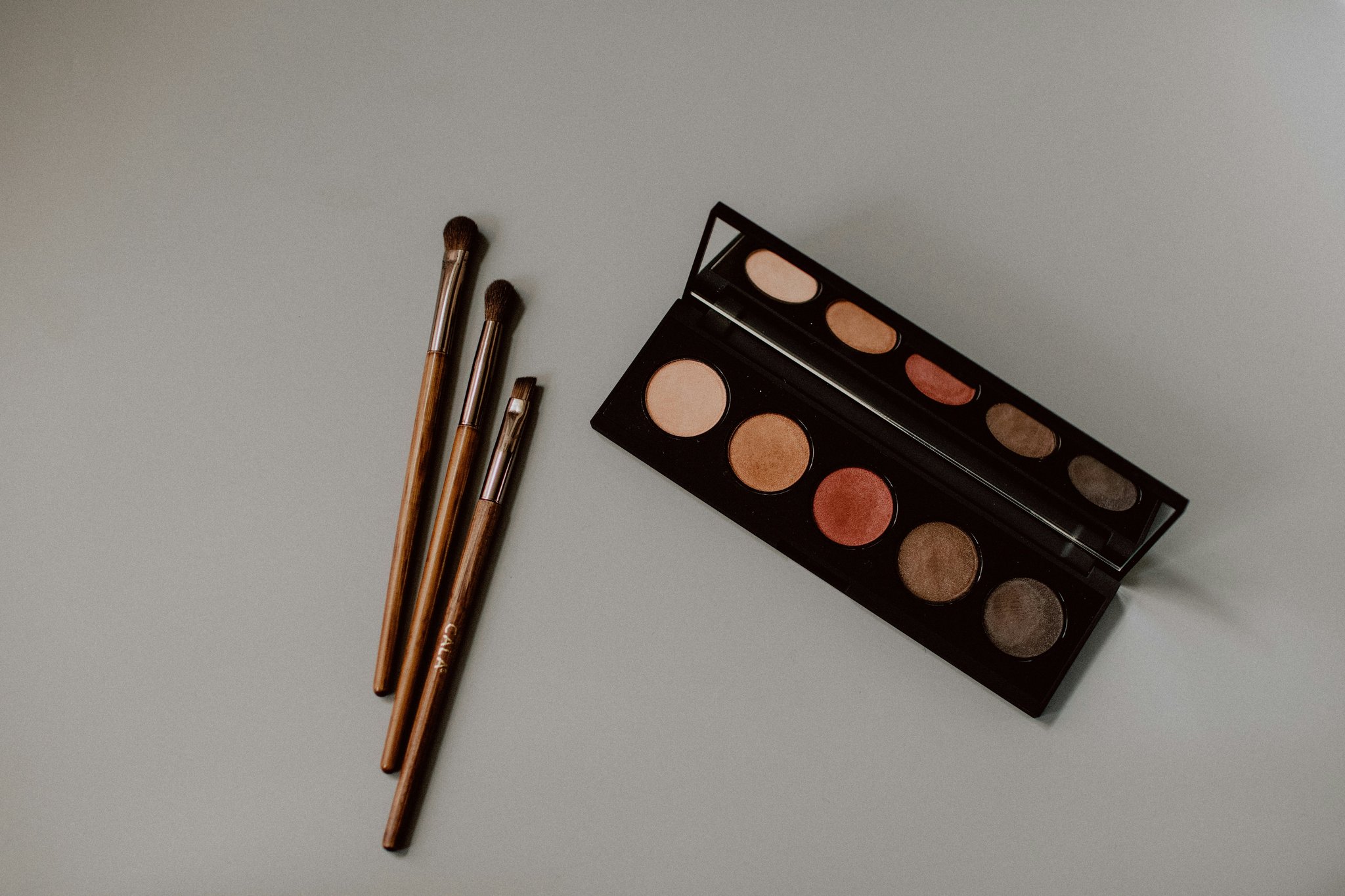 Long-Lasting Foundation Palette: The Ultimate Guide to Flawless, All-Day Coverage