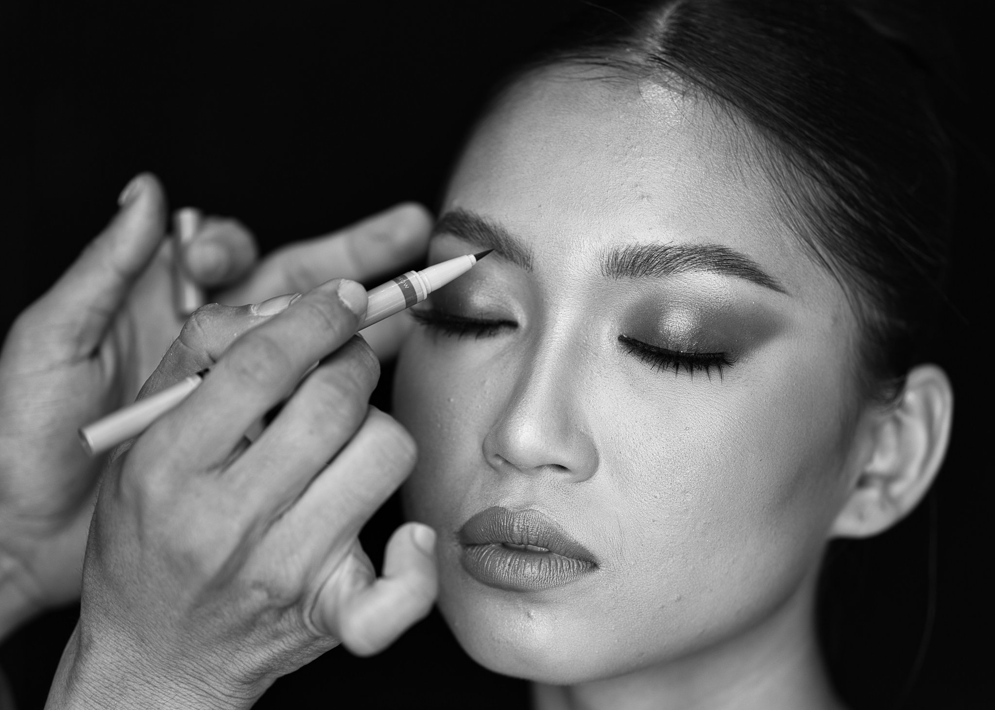 The Ultimate Guide to Mastering Your Face Contour Palette Like a Pro